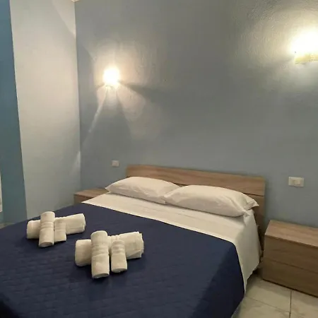 아파트 Wh Bilocale Centro - A 5 Minuti Dalle Spiagge Via Volta